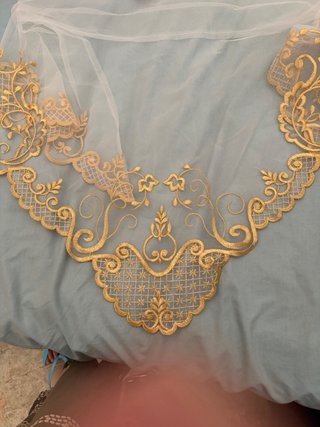 Manteletas Falleras Doradas y Blancas