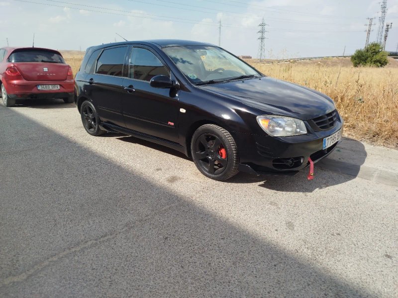 KIA Cerato 2006 - foto 1
