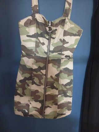 Vestido pichi camuflaje cremallera