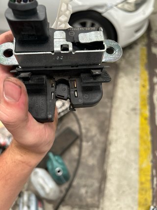 Cerradura Portón Trasero Seat Ibiza 6J