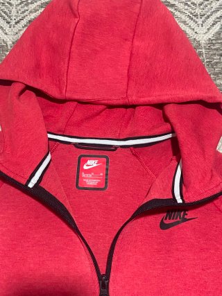 Sudadera Nike Tech