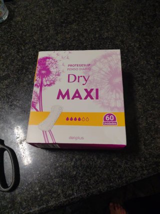 Protegeslips Dry Maxi Deliplus 60 uds . Hay 20 caj