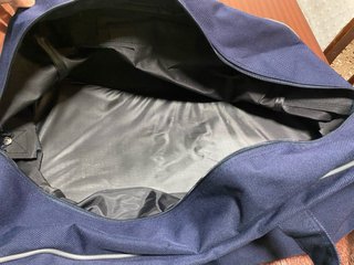 Bolsa de viaje azul oscuro
