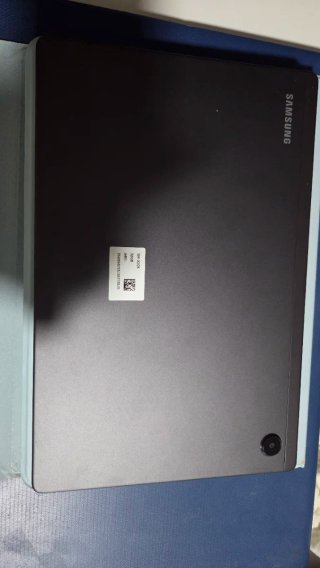 Tablet con Teclado Azul y Blanco