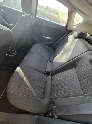 Opel Astra 2010
