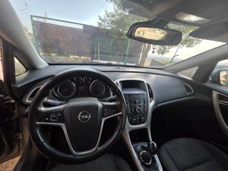 Opel Astra 2010