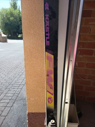 Esquís Kastle FW 7