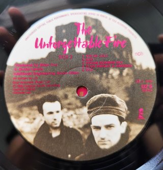 LP 1984 🇪🇺 U2- THE UNFORGETTABLE FIRE