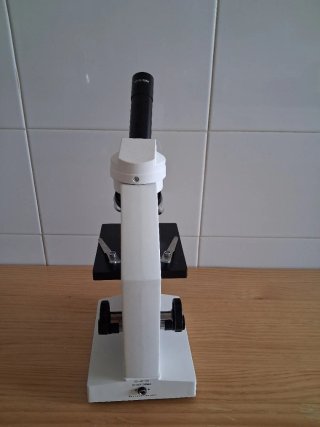 Microscopio Optika
