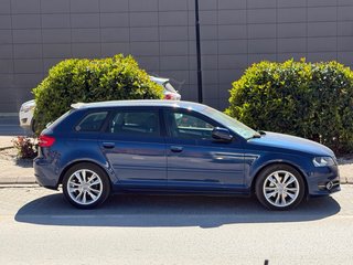 Coche azul