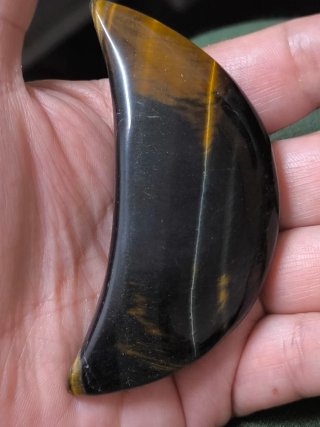 Cristal Olho de Falcão Lua