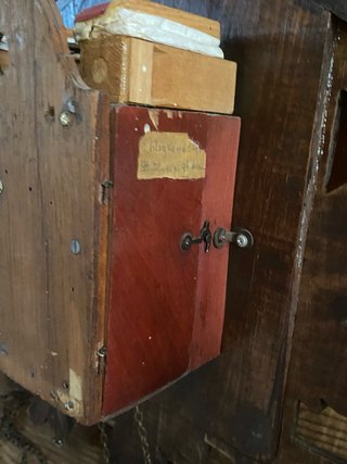 Antiguo Reloj de Cuco Selva Negra