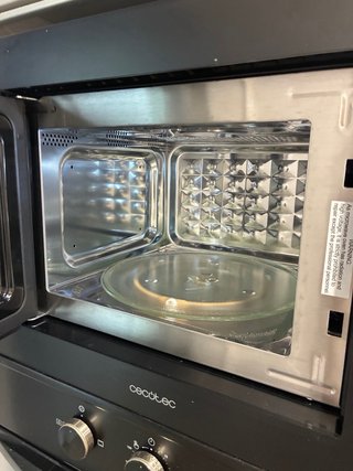 Forno a microonde integrato Cecotec