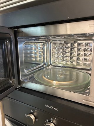 Forno a microonde integrato Cecotec