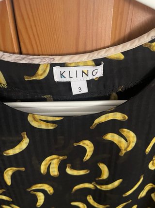 Blusa Kling Estampada Plátanos Negra Talla M