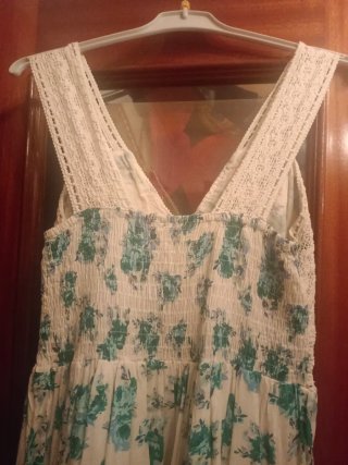 Vestido floral blanco y verde