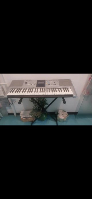 Piano teclado Yamaha PSR-E273
