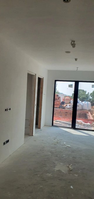 Pintura y alisado de paredes