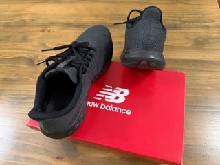 Zapatillas New Balance 411v3 Negras