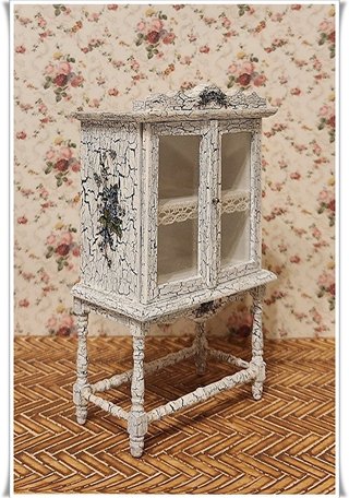 Case delle bambole. Credenza 1 + Servizio da tavola