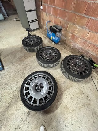 Llantas OZ Racing Rally 18 5x112