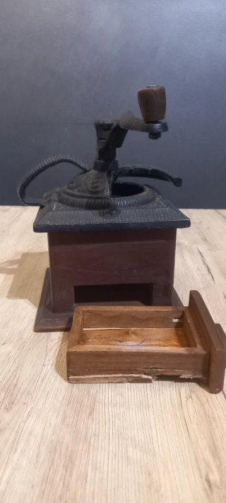 Macina Caffè Vintage in Legno e Metallo