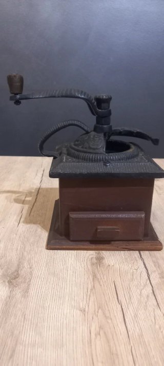 Macina Caffè Vintage in Legno e Metallo