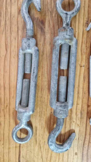 4 Tensores de ferretería (gancho y argolla)
