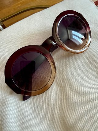 Gafas de sol redondas con lentes degradadas