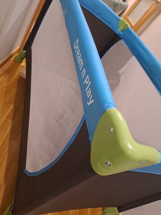 Cuna de viaje Hauck Dream N Play plegable y ligera