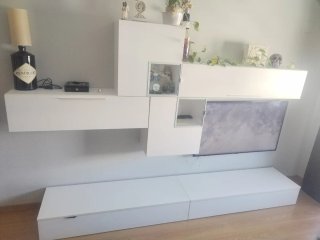 Mueble de salón moderno blanco