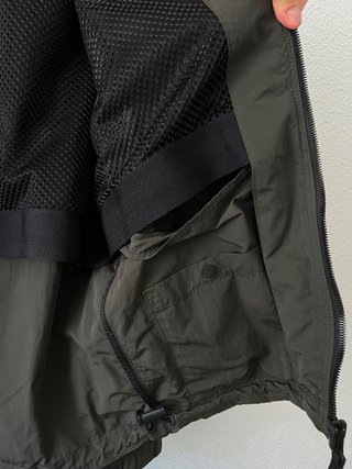 Chaqueta Hugo Boss impermeable verde M