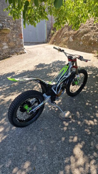 Vertigo Combat 300 ( trial )