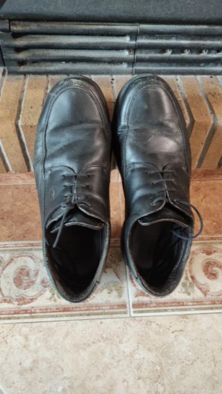 Zapatos de piel Fluchos negros