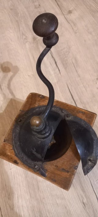 Macina Caffè Vintage in Legno e Metallo