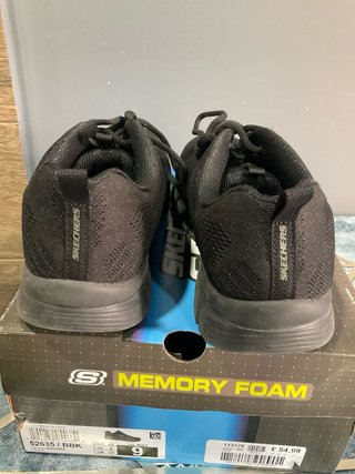 Zapatillas deportivas Skechers negras