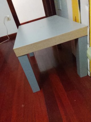 Mesa baja lacada gris madera