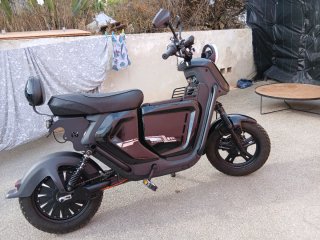Bicicleta Eléctrica Bezior Negra