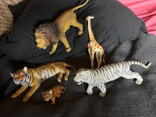 Figuras animales coleccionables
