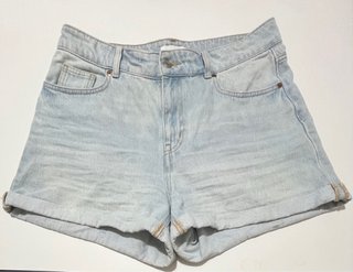 Shorts vaqueros H&M mom azul claro talla 40
