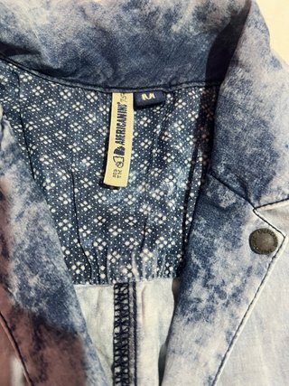 Vestido vaquero desgastado sin mangas