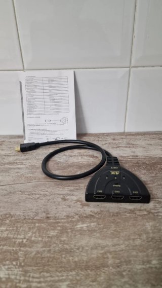 Conmutador / Switch HDMI 3 en 1 (4K Ultra HD)
