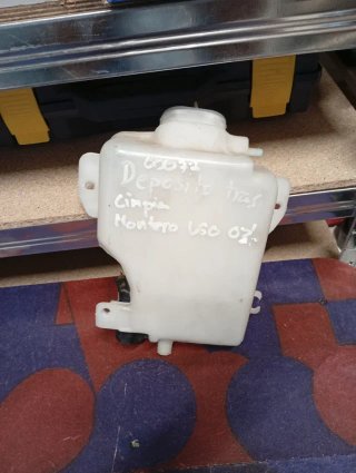 Depósito Limpia y Motor Trasero - Montero V60/V70.