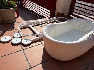 Moisés para bebé con ruedas
