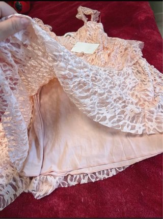 Vestido Zara encaje volantes rosa Talla L