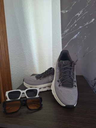 Zapatos Deportivos On Running Grises