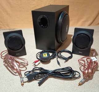 Altavoces Trust Yuri 2.1 120W