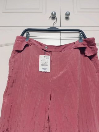 Pantalón Zara Capri Fluido Talla XL