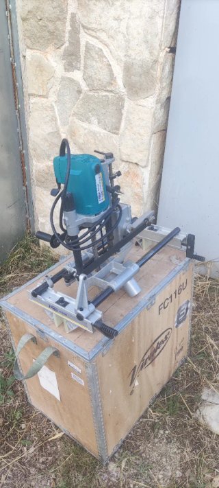 Virutex FC116U - Maquina de cajeado de puertas