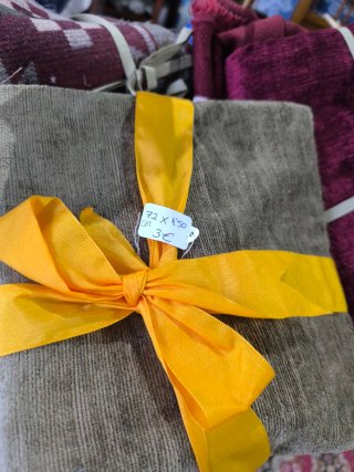Lote de 3 retales textiles